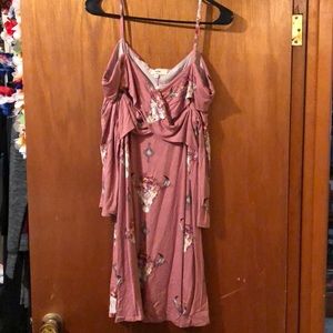 Cold Shoulder sundress.